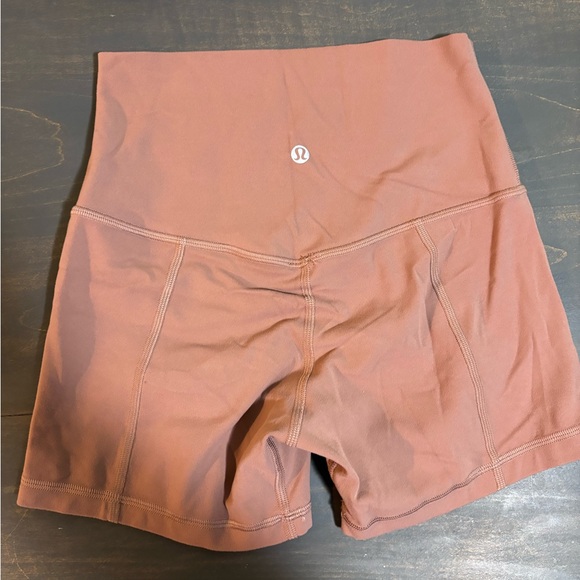 lululemon athletica Women's High-Waisted Shorts - Picture 1 of 3